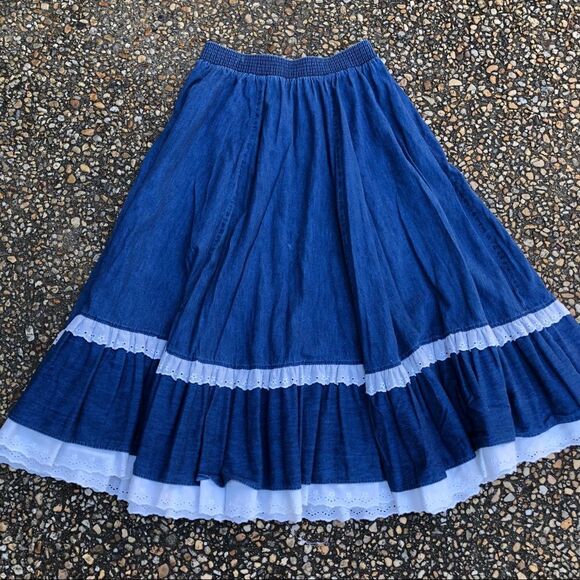 partner please Dresses & Skirts - Vintage denim lace ruffled country dance skirt
